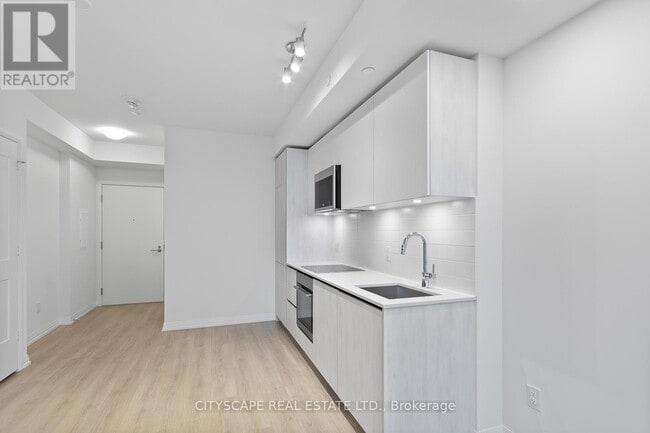 Photo - 8 Widmer St Unit 2009