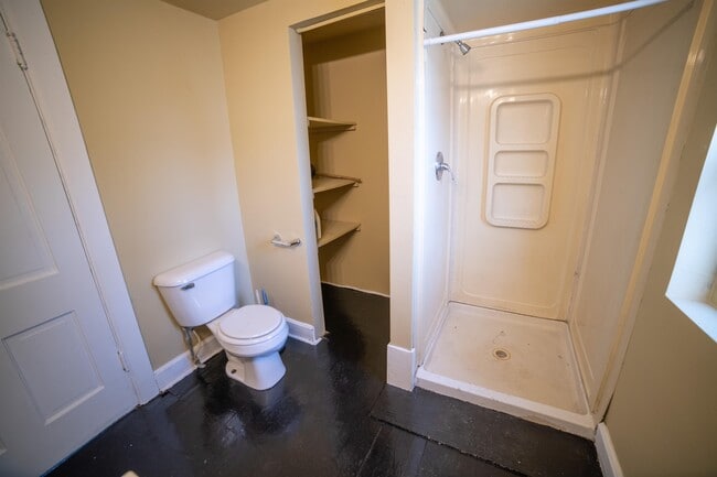 Photo - 127 Woodlawn Ave