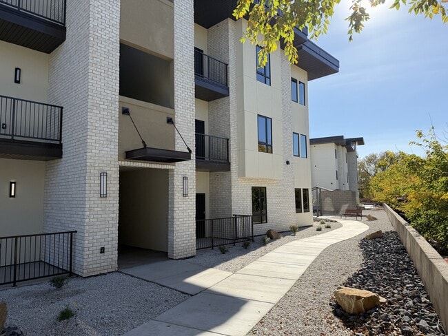 Mountain View Apartments