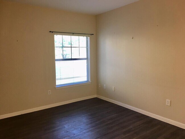 Photo - 2320 Gracy Farms Ln Unit 223