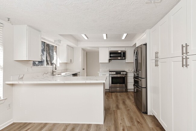 Building Photo - 35 Berryfrost Ln