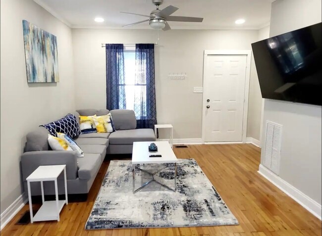 Photo - 1919 Faucette Ave