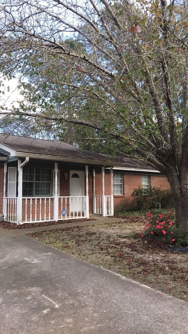Single family home! - Single family home!