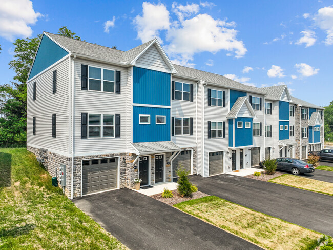 The Enclave at Elmerton Apartments - Townhomes for Rent - Harrisburg ...