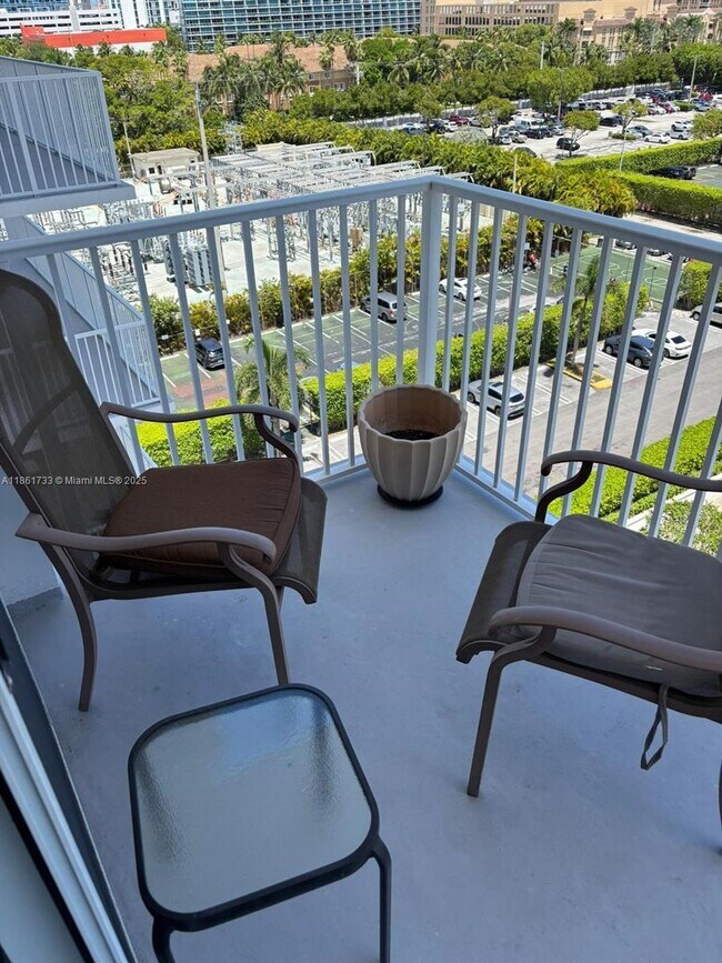 Photo - 2801 NE 183rd St Unit 804W