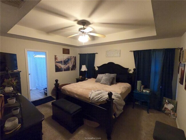 Photo - 3715 Essen Loop