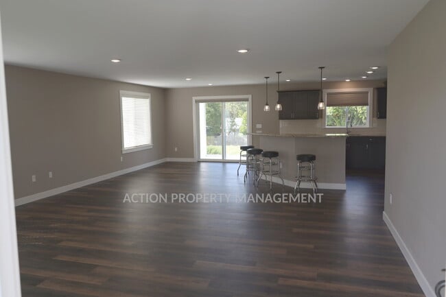 Photo - 2 bed + office, 2 bath home in Sequim