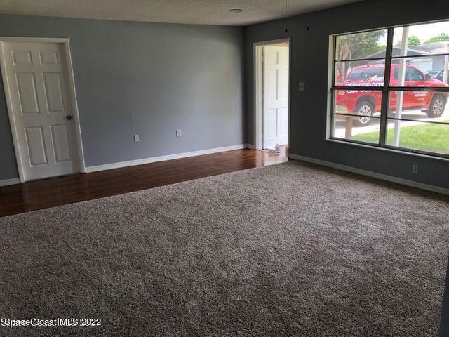 Photo - 423 Count St