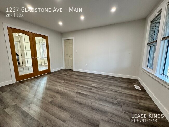 Photo - BE THE FIRST TO LIVE IN THIS RENOVATED MAIN FLOOR UNIT IN WALKERVILLE Unit Main
