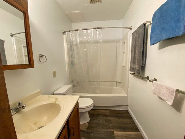 Photo - 1207 Kearney St Apartments