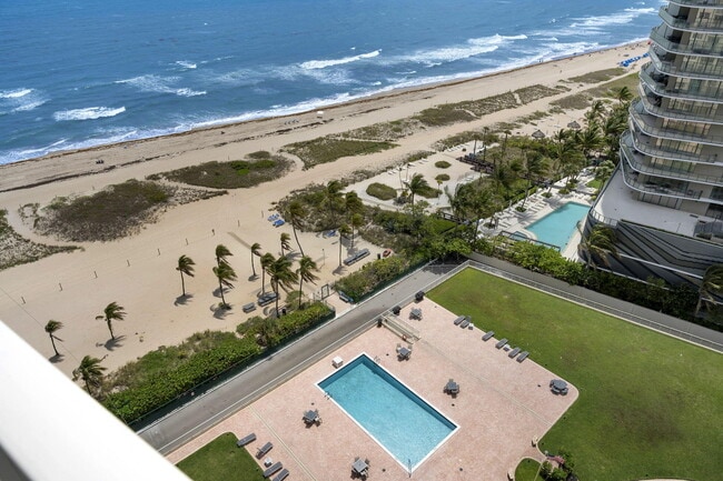 Building Photo - 750 N Ocean Blvd Unit 1904