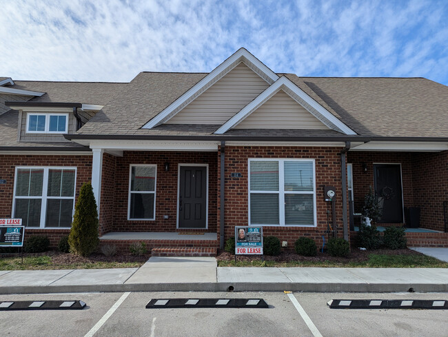 Photo - 114 Landmark Ct Townhome