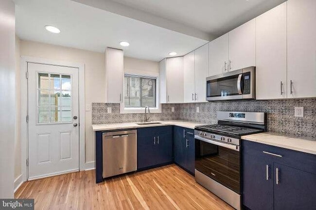 Photo - 2225 S Rosewood St