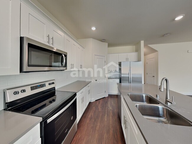 Photo - 8842 Tiger Tooth Ave