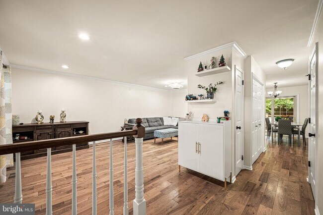 Photo - 705 Shippen Dr