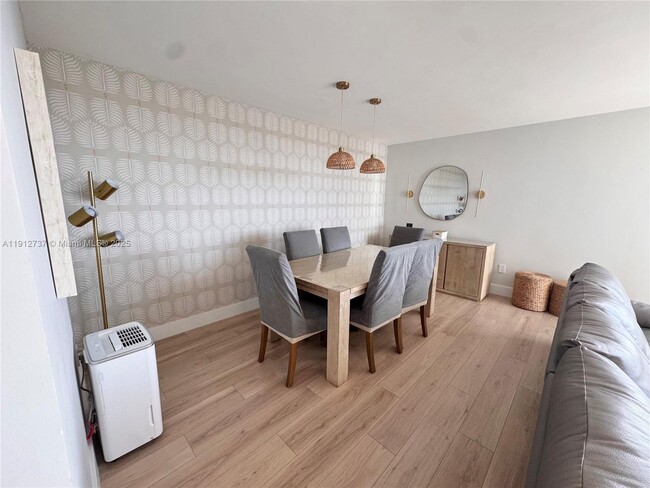 Photo - 2899 Collins Ave Unit 1212