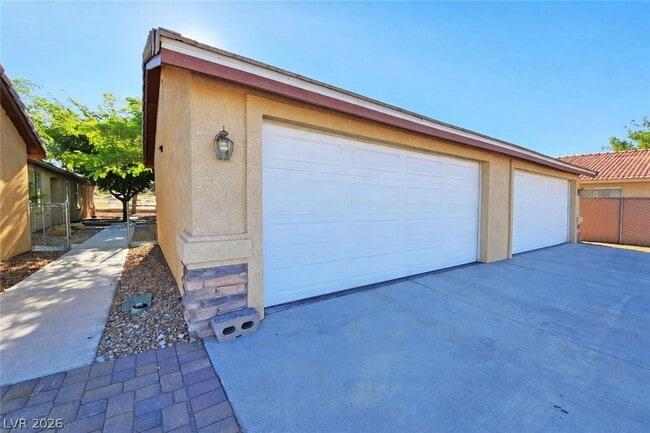 Photo - 1041 Marne Ct