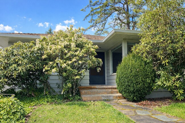 Photo - Charming 4 Bedroom Home with Fully Fenced Backyard!