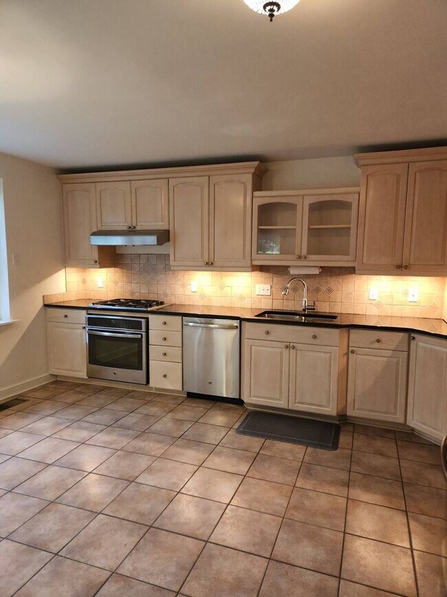 Photo - "Coming Soon" AU PARK!! 4 bed/4BATH one car garage!!