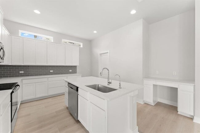 Photo - 2200 Grenache Dr