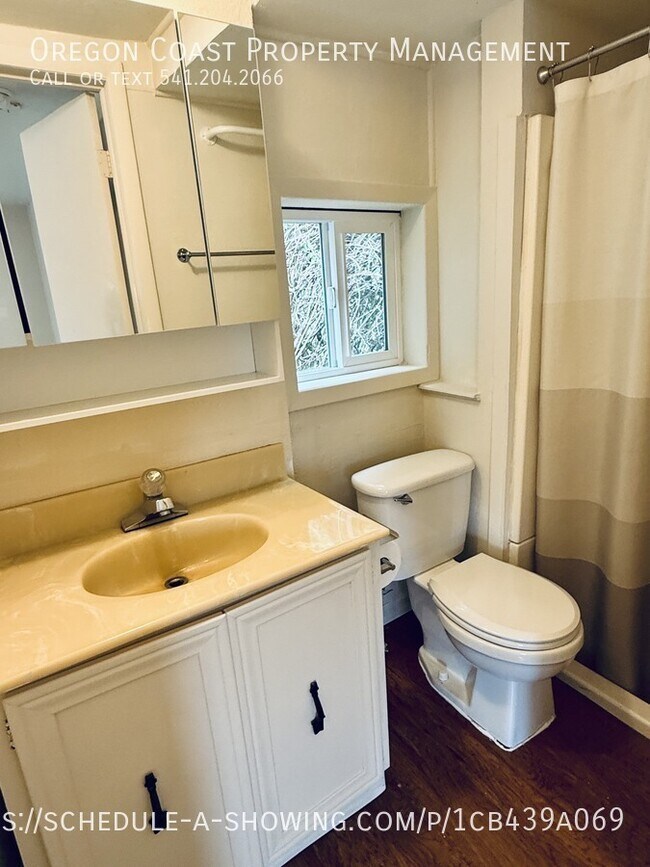 Photo - 20 Graham St Unit 2