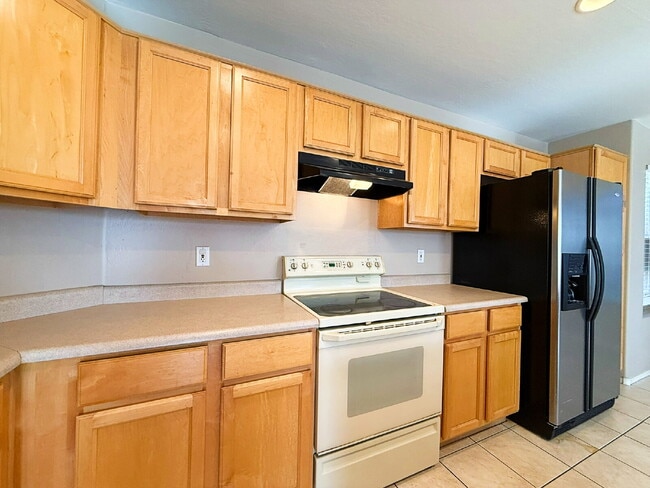 Photo - Well-maintained single-story home in the desirable Ashton Ranch community of Surprise.