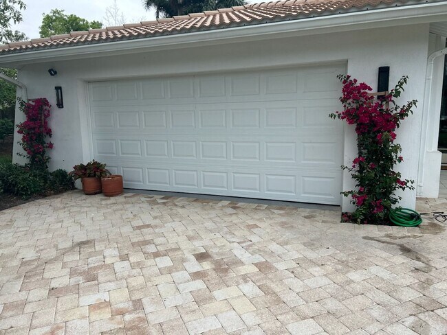 Photo - 5120 Crayton Pl S Unidad Off Season