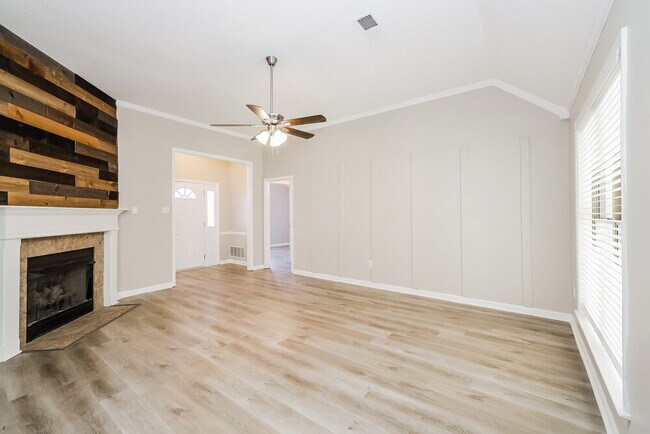 Photo - 145 Seawood Dr