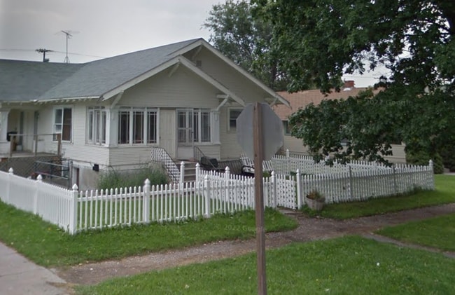 Building Photo - 1601 Miller Ave Unit 1601