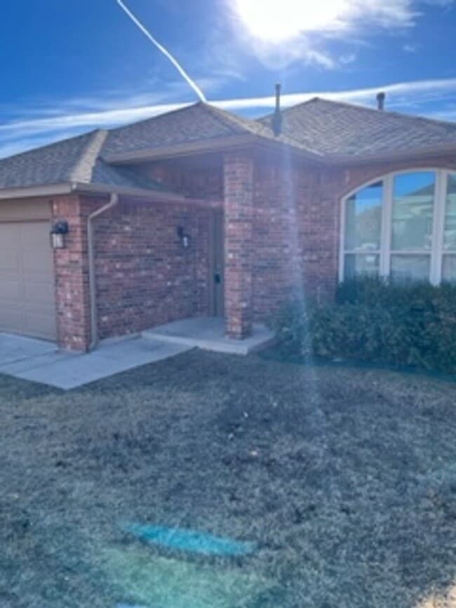 3918 Wiltshire Dr