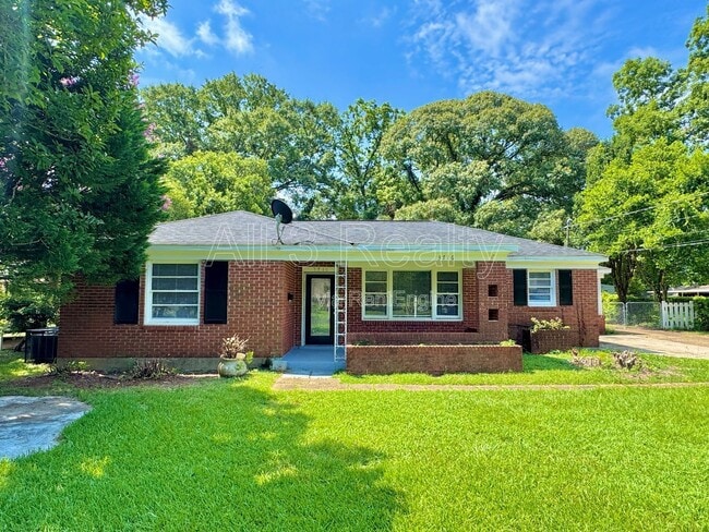 Building Photo - 3716 Dalraida Pkwy