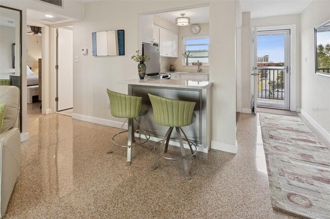 Photo - 750 Burlington Ave N Unit 4L