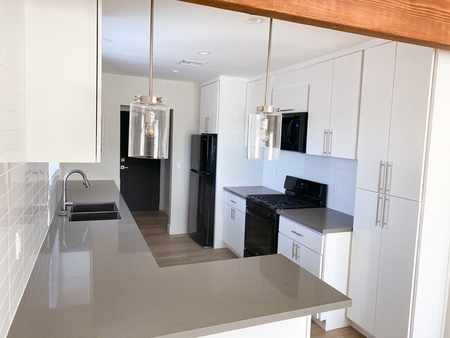 All Appliances Provided - 14859 Chatsworth Dr House