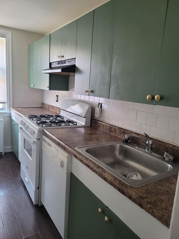 Photo - 7113 Castor Ave