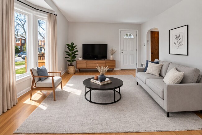 Photo - 3423 N Springfield Ave