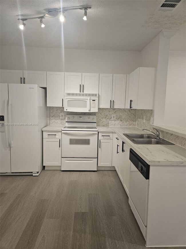 Photo - 3637 San Simeon Cir