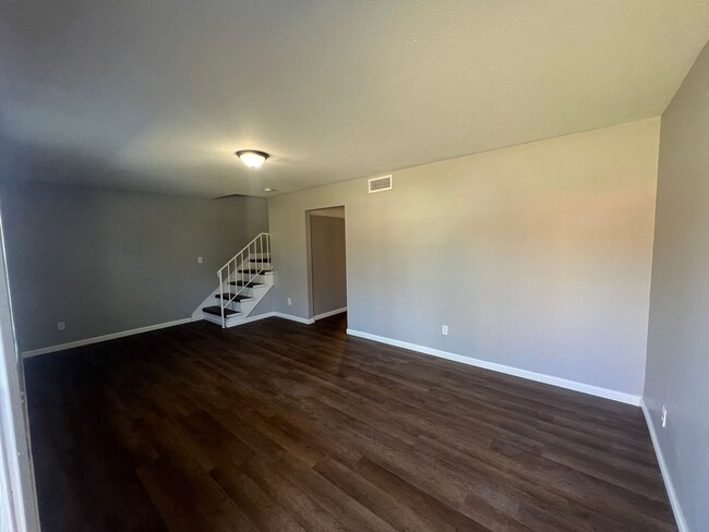 Photo - 427 30th Pl Apartment Unit A