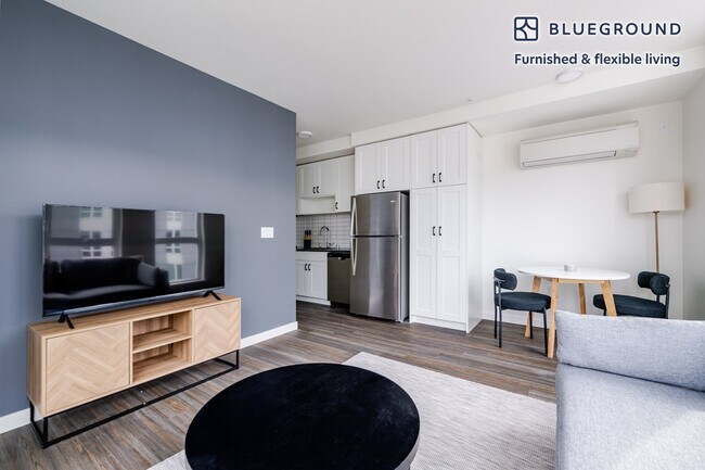 Photo - 1000 E Yesler Wy Unit FL8-ID846