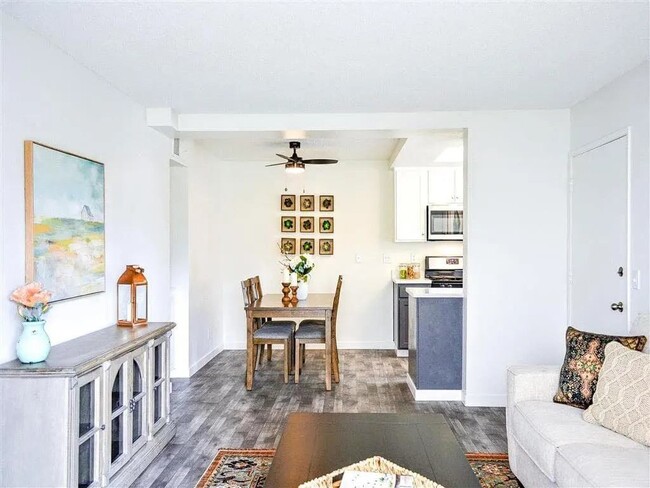 Photo - Hillside Village Apartments