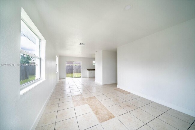 Photo - 705 NW 13th Terrace