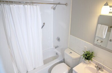 Photo - Boxwood Place Apts