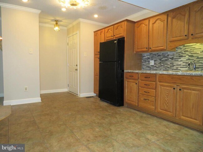 Photo - 126 Berwick Pl Unit 23B