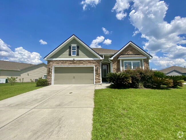Building Photo - Ranch Style, Four Bedroom Home in Mill Creek!