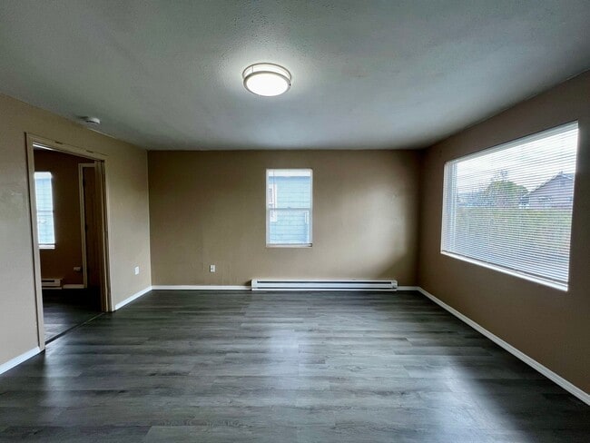 Photo - C914 Unidad 914