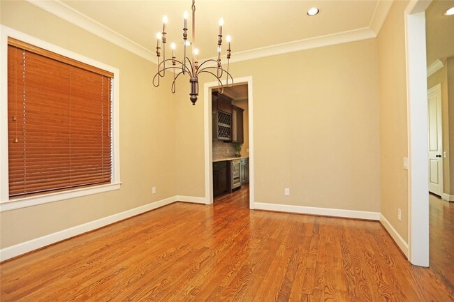 Photo - 1611 Wakefield Dr