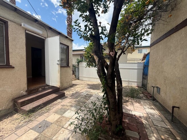 4523 51st St Unit 4523