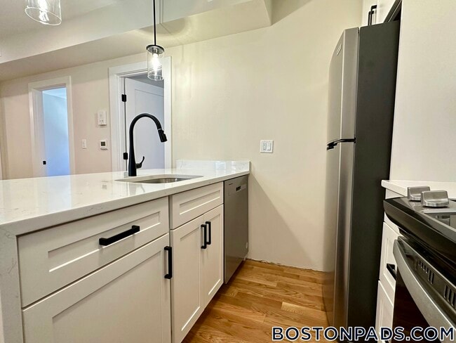 Photo - 64 N Margin St Unidad 2F