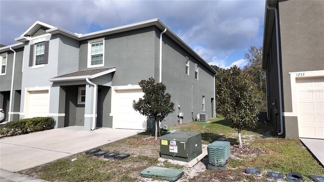 Building Photo - 1241 Yellow Finch Dr