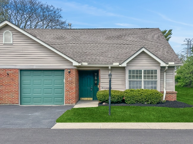 Photo - Beautiful 2 Beds 2 Baths Villa w/ Sunroom ...