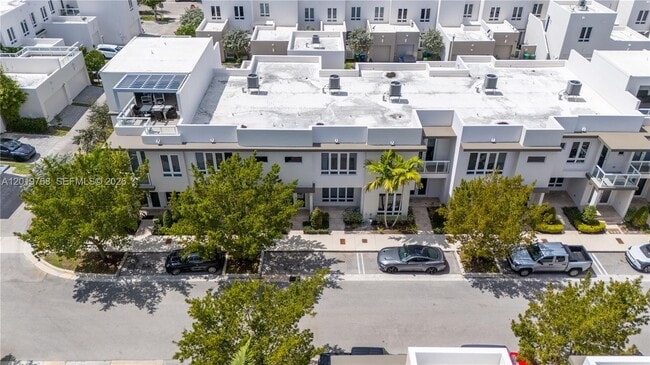 Photo - 6440 NW 103rd Psge Unidad Rear